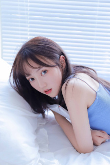 朋友送我回家车里要了我